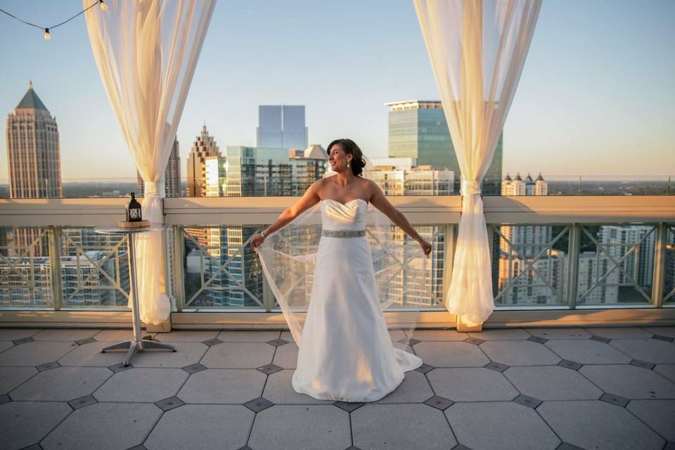 Bride at the roofdeck