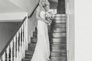Stone a luxury blow dry bar Janie + co