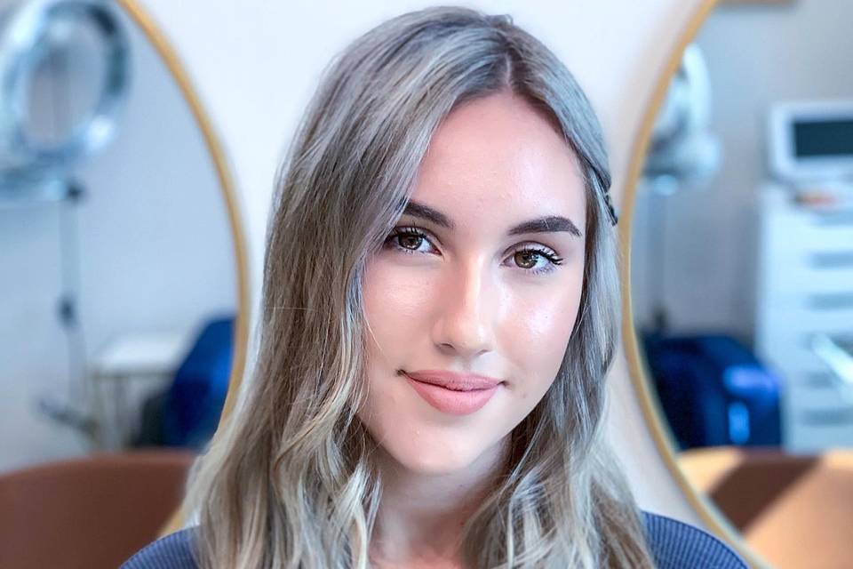 Stone a luxury blow dry bar Janie + co