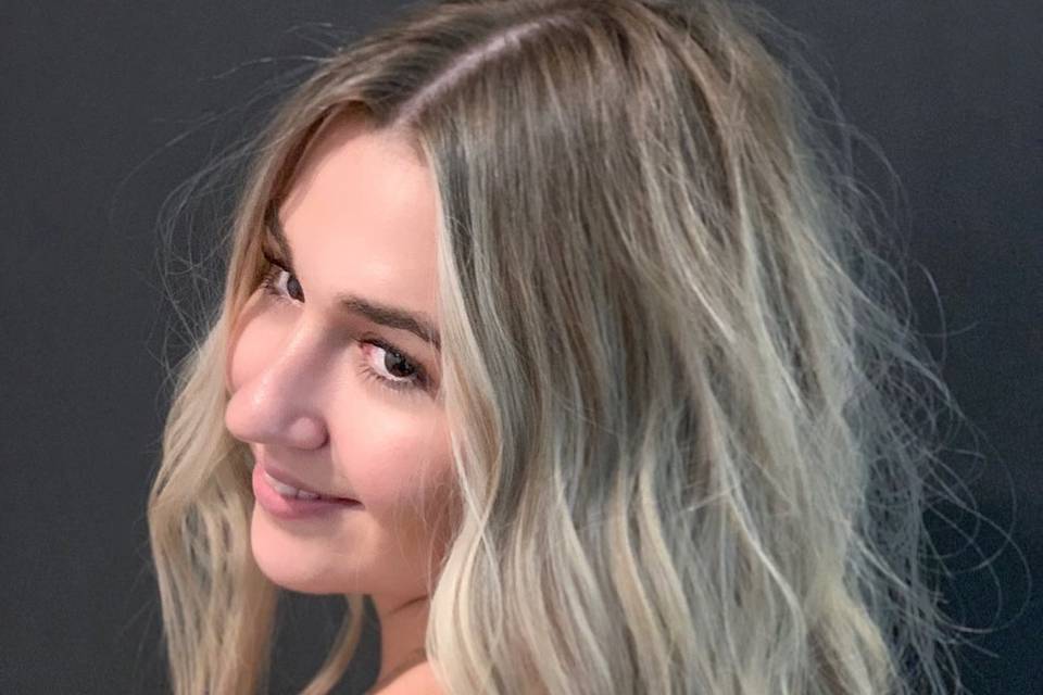 Stone a luxury blow dry bar Janie + co