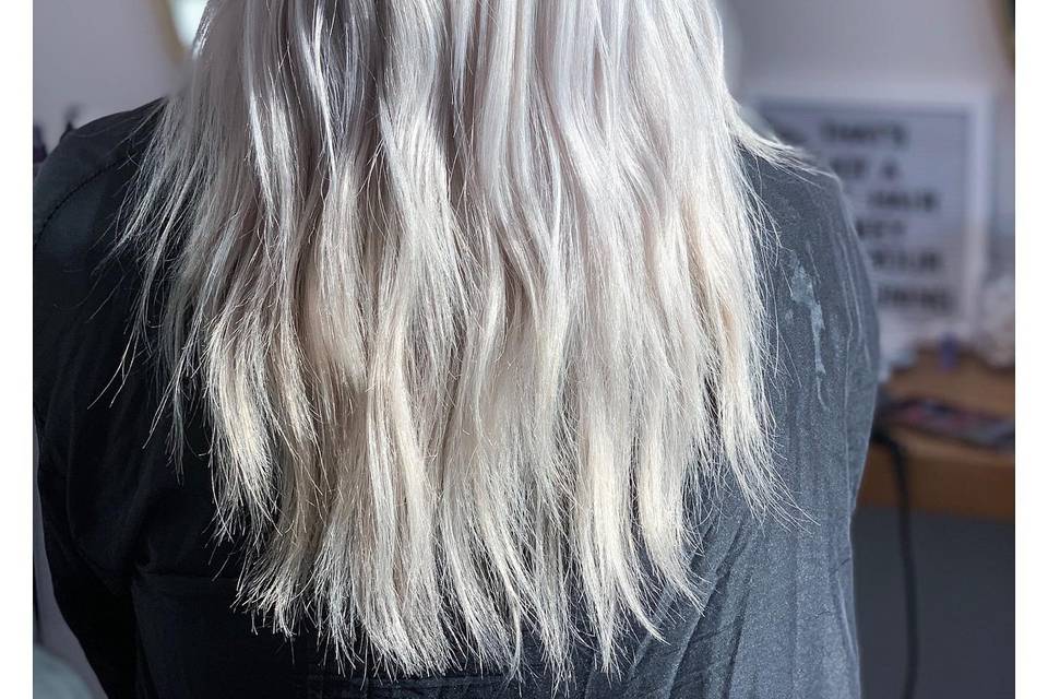 Stone a luxury blow dry bar Janie + co