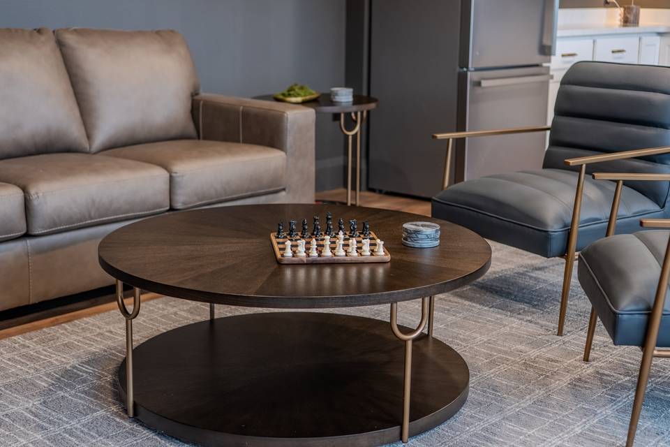 The Foundry | Groom Suite