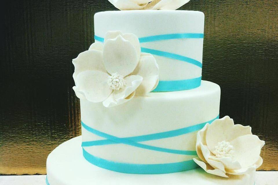 Cake with blue accents