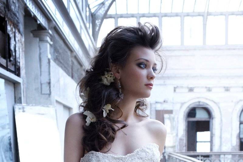 <B>STYLE LZ3156</b><br>
Ivory vintage lace over champagne charmeuse sheath bridal gown with embroidered floral overlay, strapless curved neckline, beaded flower appliqué at empire waist, silk organza flowers cascade down back and accent skirt and modified sweep train.
</b><br>
</b><br>
Dress available in Ivory/Champagne, Ivory/Ivory, or White/White</b><br>