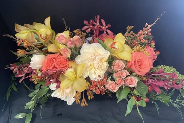 Black Eyed Susan's Florist