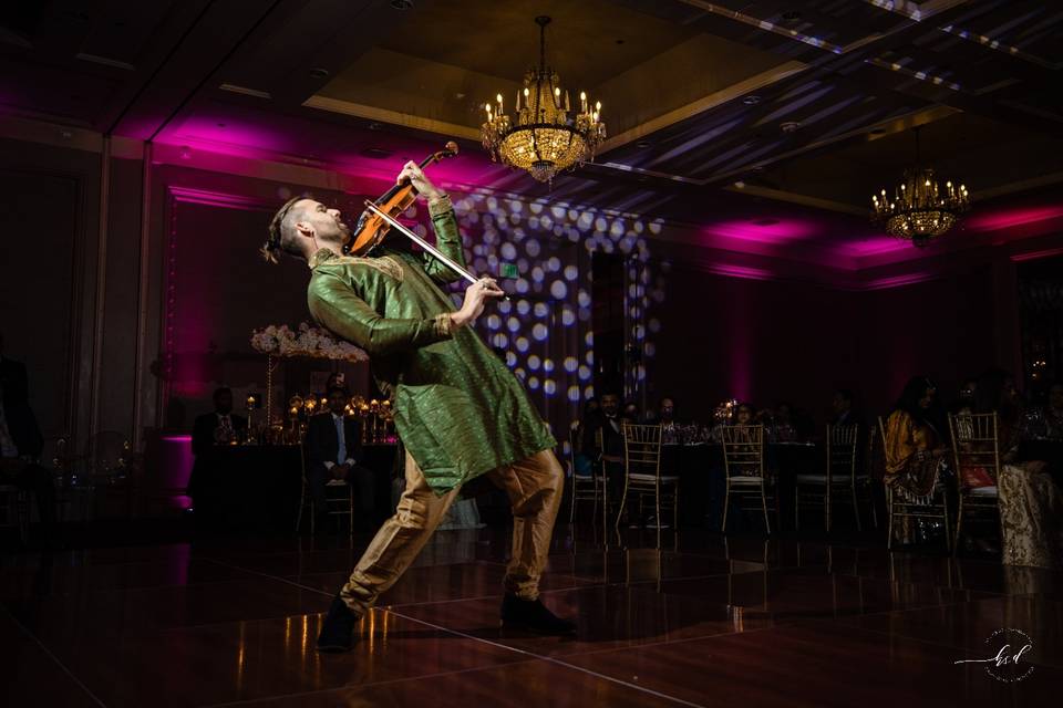 Avail for all types of wedding