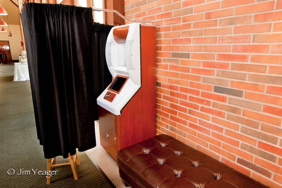 Jim Yeager Photo and Photo Booth rental