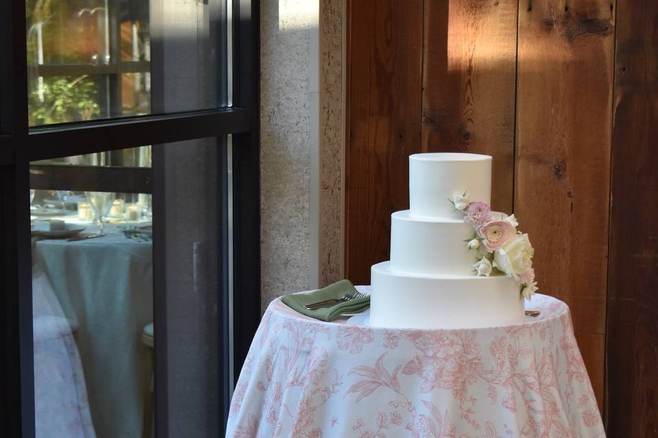 Wedding Cake Florals