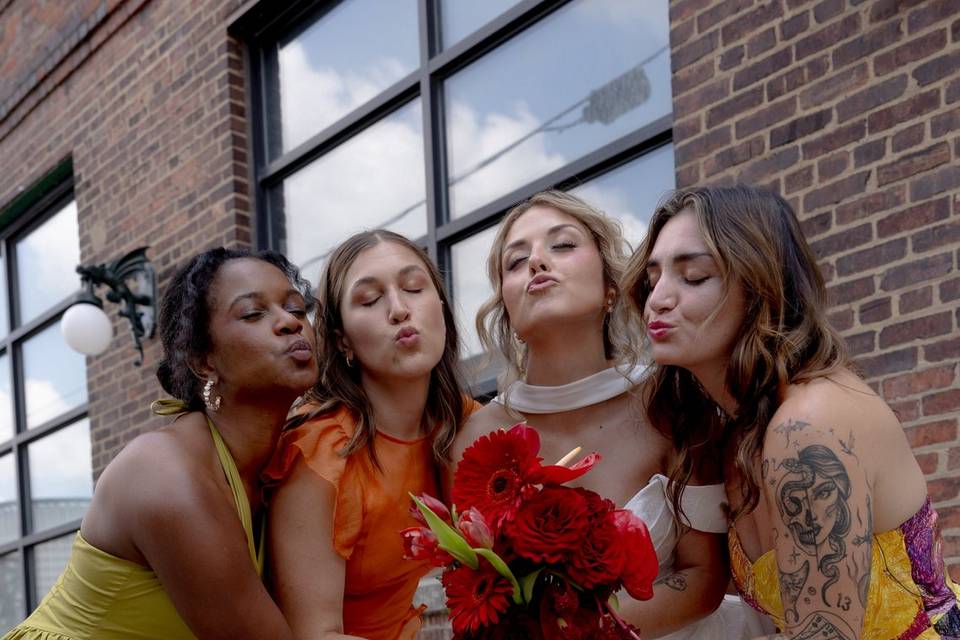 Bride & Bridesmaids