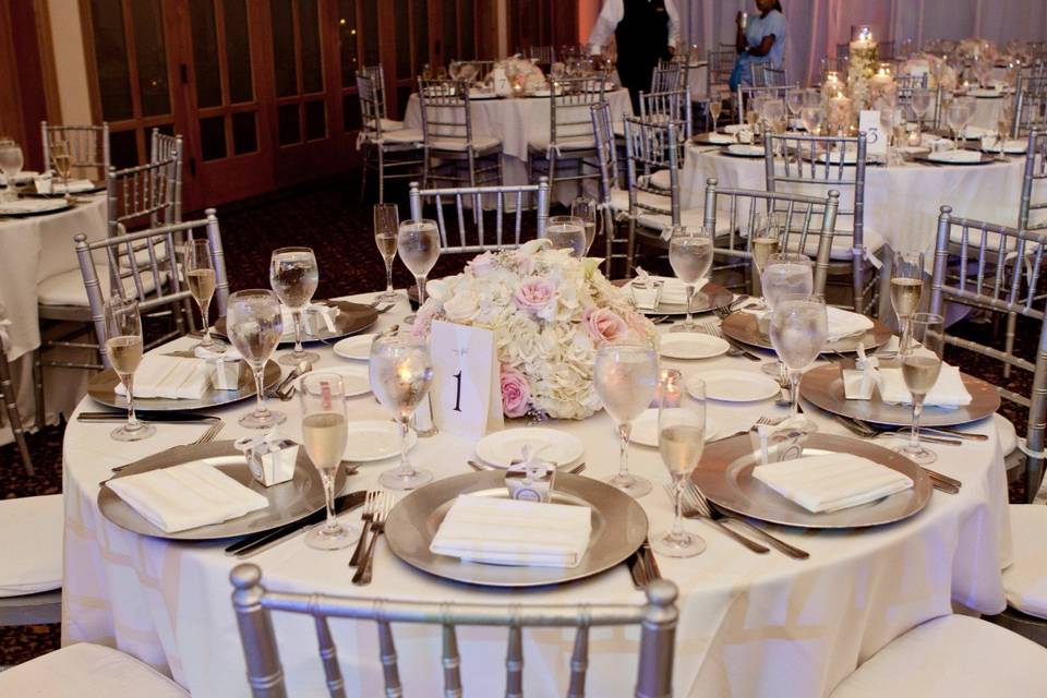 Table setting, reception