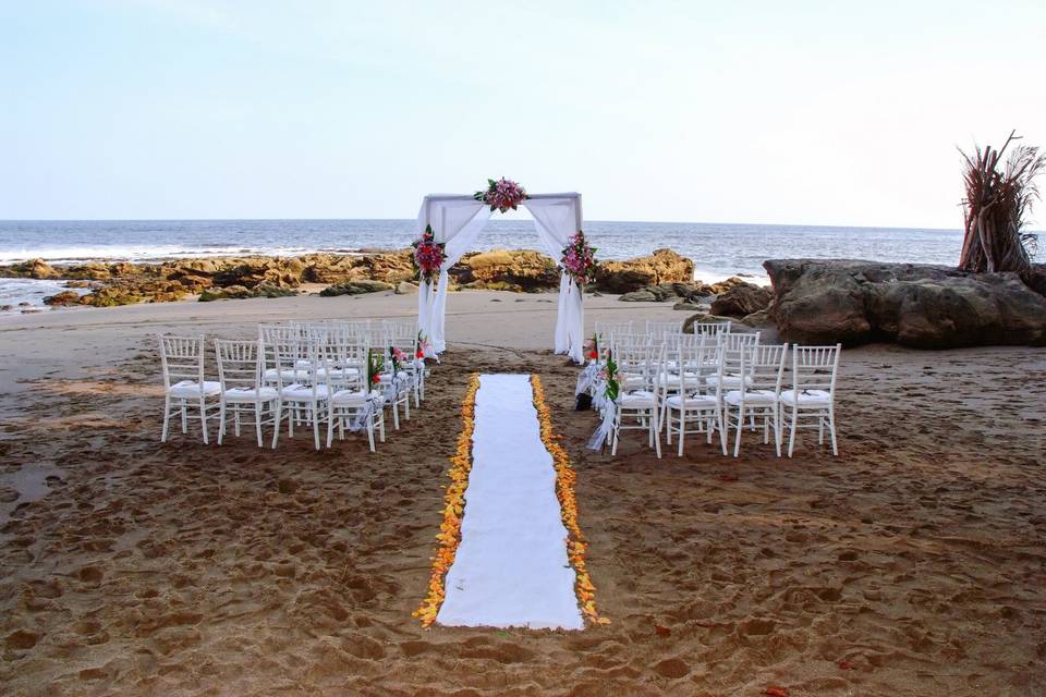 Outdoor wedding venue