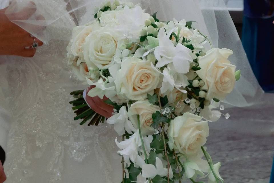 Zarina Flowers & Decor