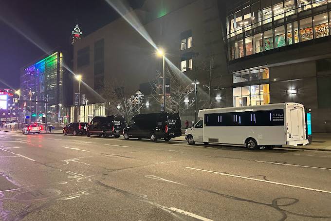 Large group wedding shuttles