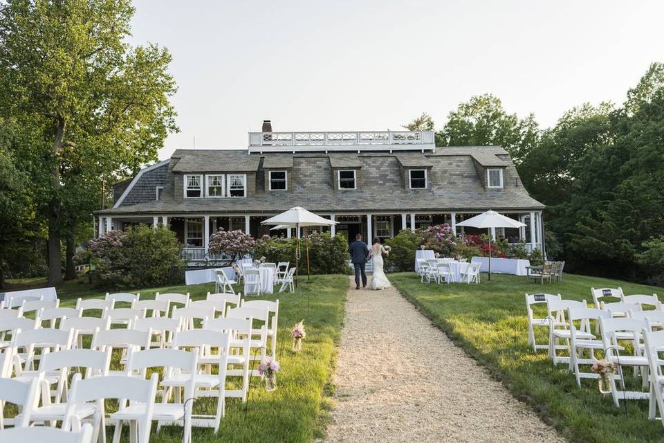 Rustic chic outdoor wedding