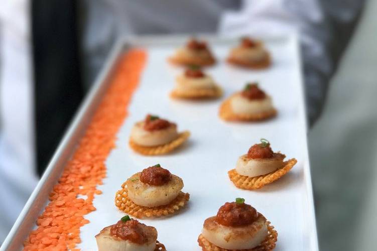 Seared scallop hors d'oeuvre