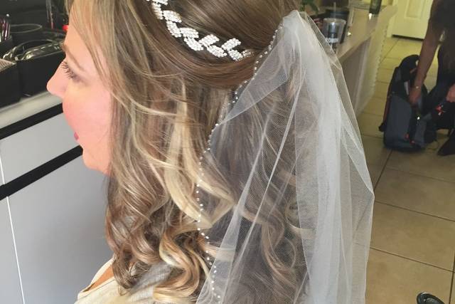 Down Style with Veil