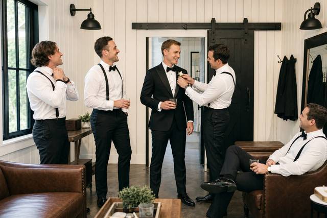Groom Suite Toast Before the Ceremony.jpg