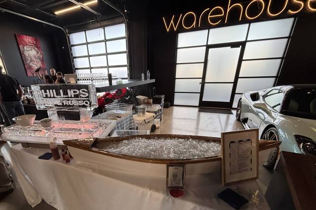 Ice sculptures can be included