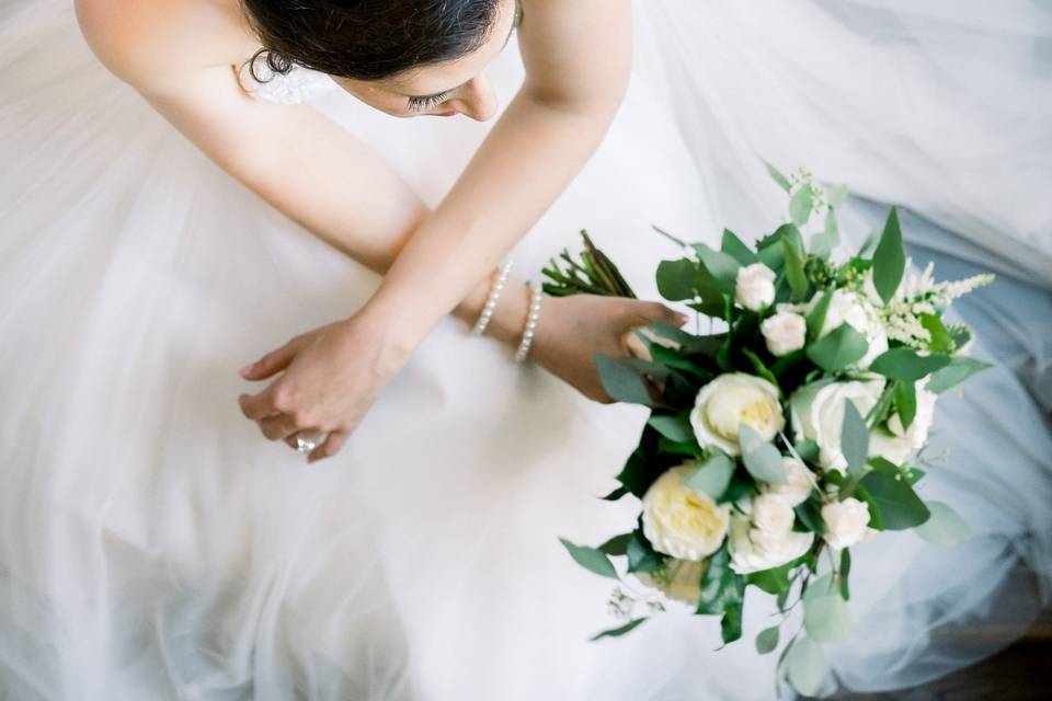 Birds eye view of the bride