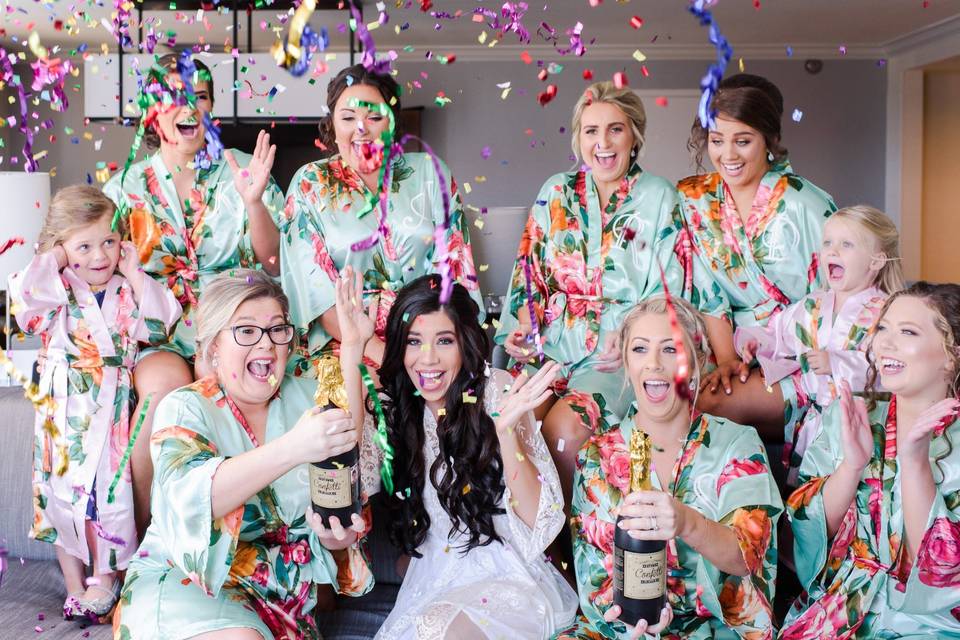 Bridal party and confetti fun