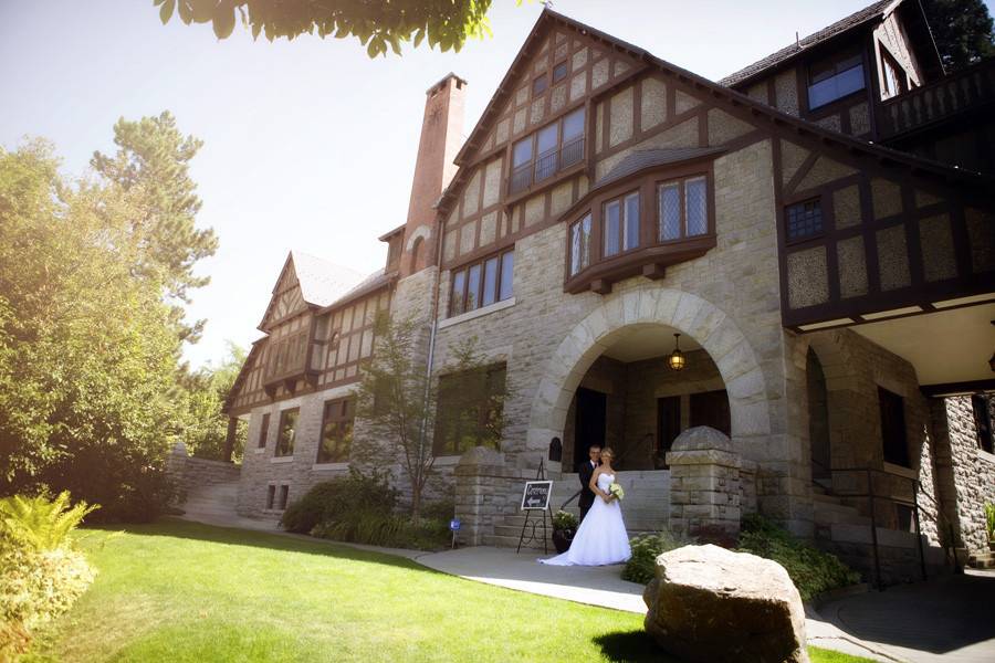 The Glover Mansion and Red Rock Catering