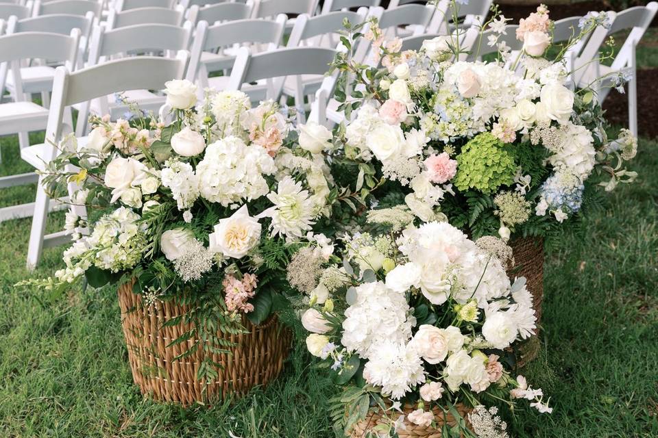 Aisle flower baskets