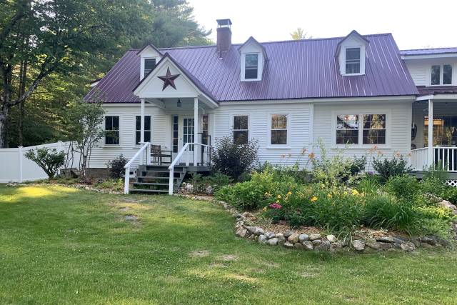Buttonwood Inn Bed & Breakfast