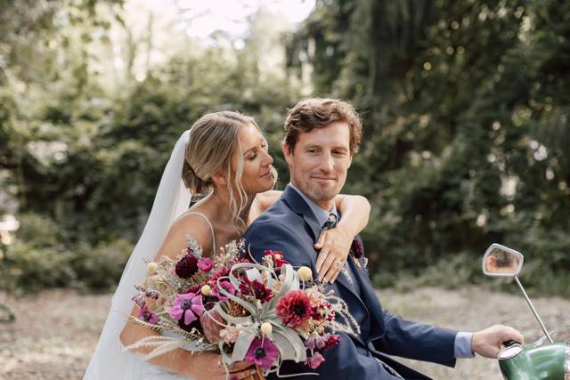 Moped Widlflower Bouquet