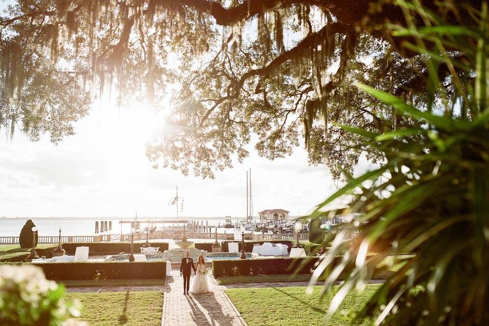 Couple in golden hour, FL