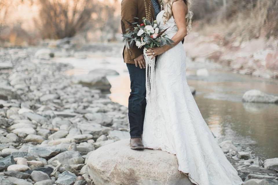 Fall weddings on the ranch.