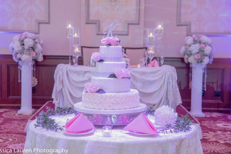 Sweetheart Table and Cake