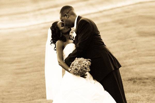 domenica comfort weddings