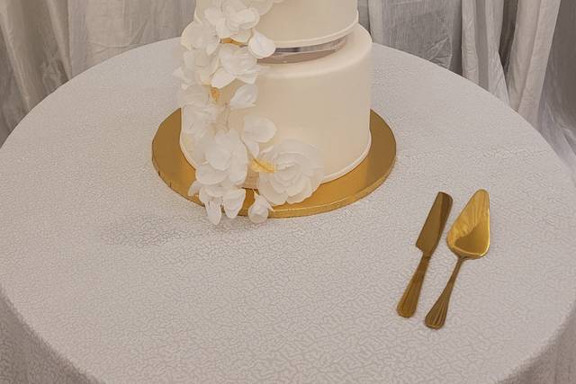 Wafer paper flowers