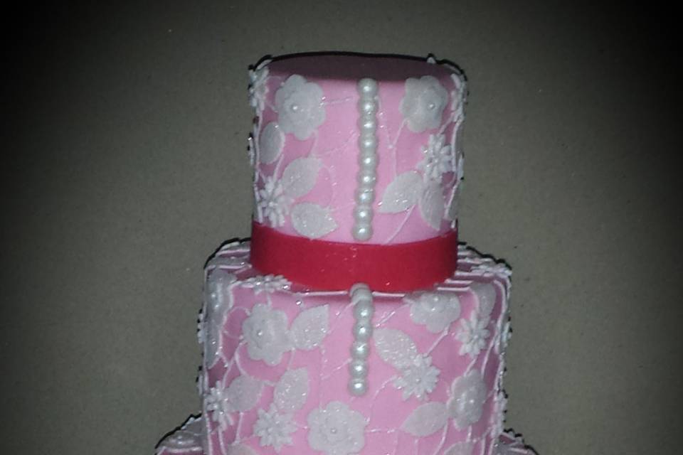 Red ribbon pink cake 2