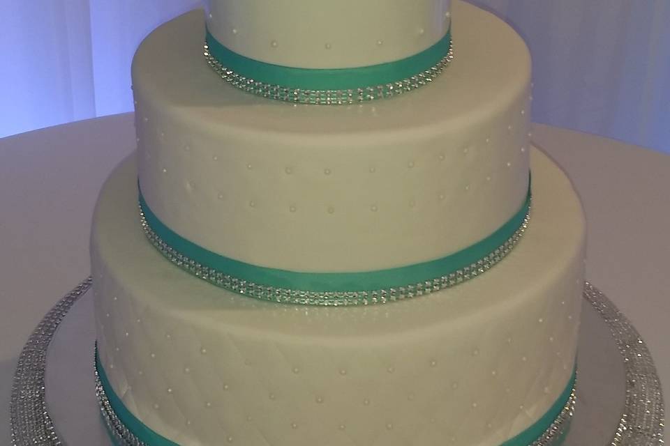 Elegant white tiffany blue