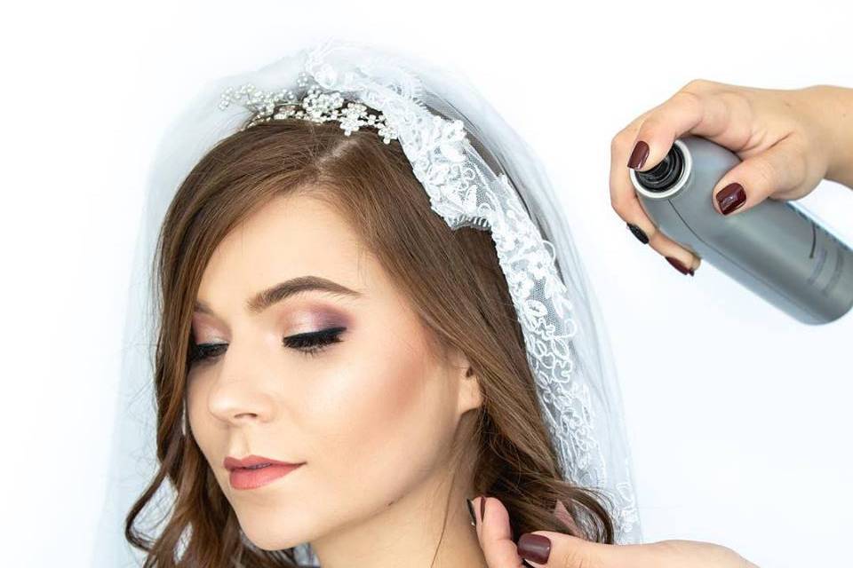 Hairspray application