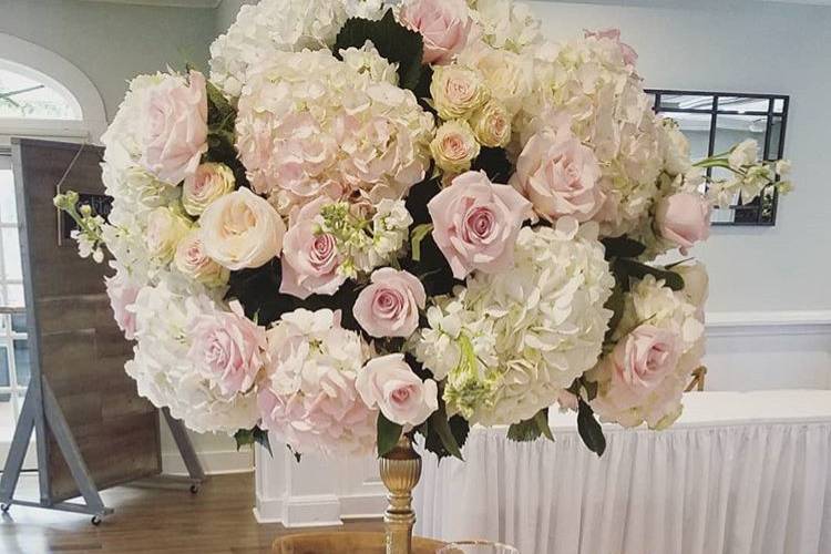 Tall centerpiece