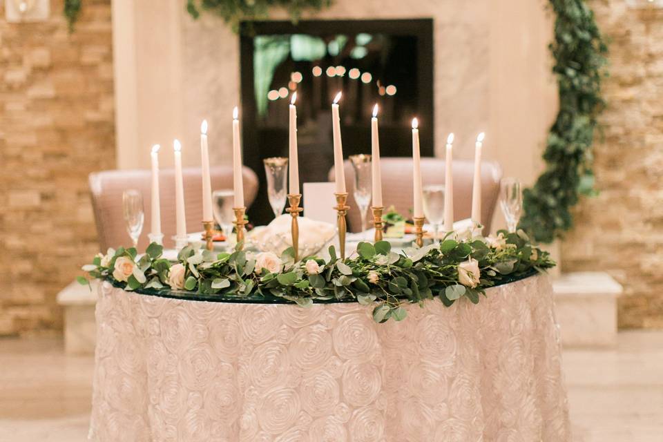 Outdoor wedding aisle