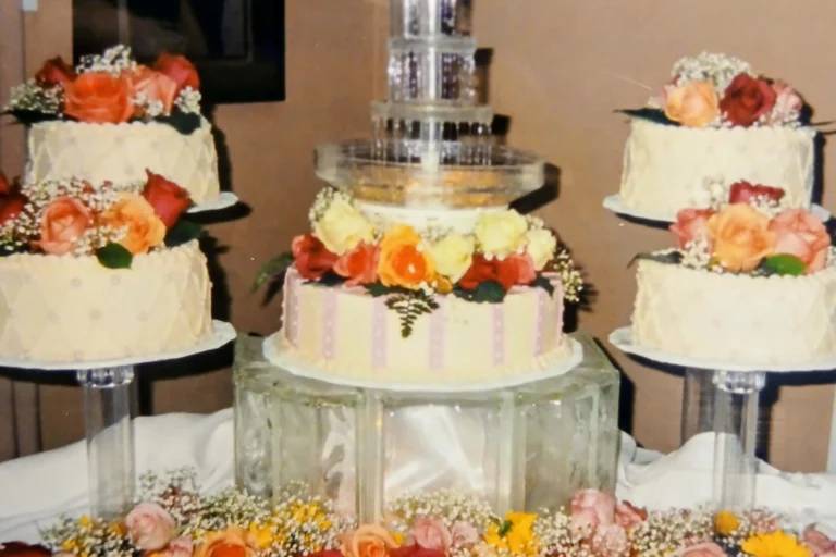 Cakes By Sweet Elegance