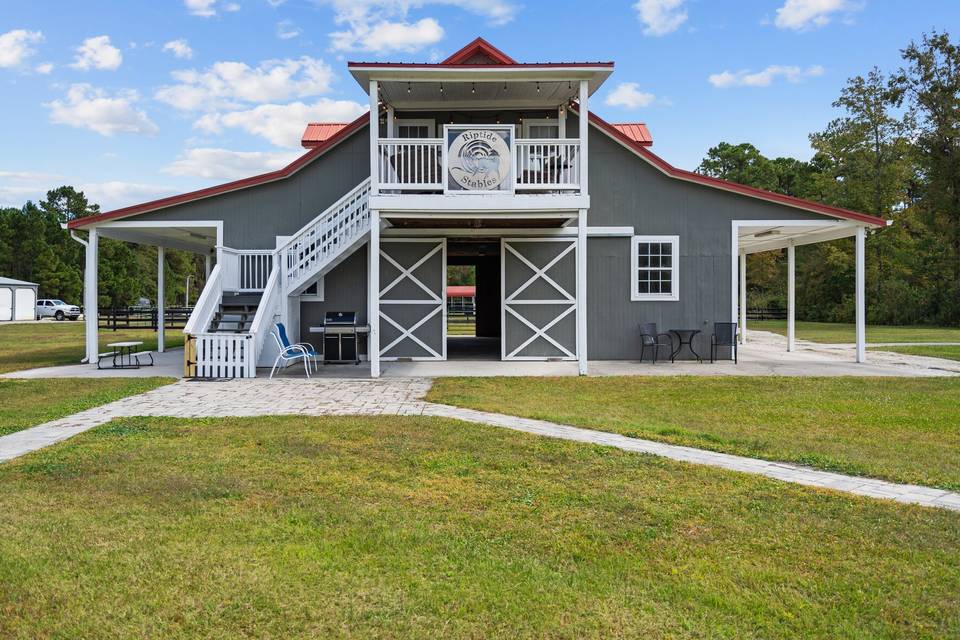 Barn ceremony space