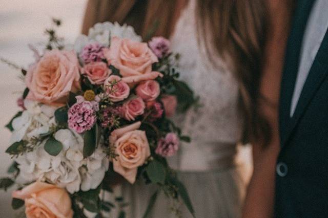 Small cacading bouquet