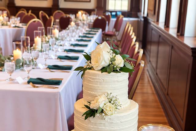 Wedding cake and setup