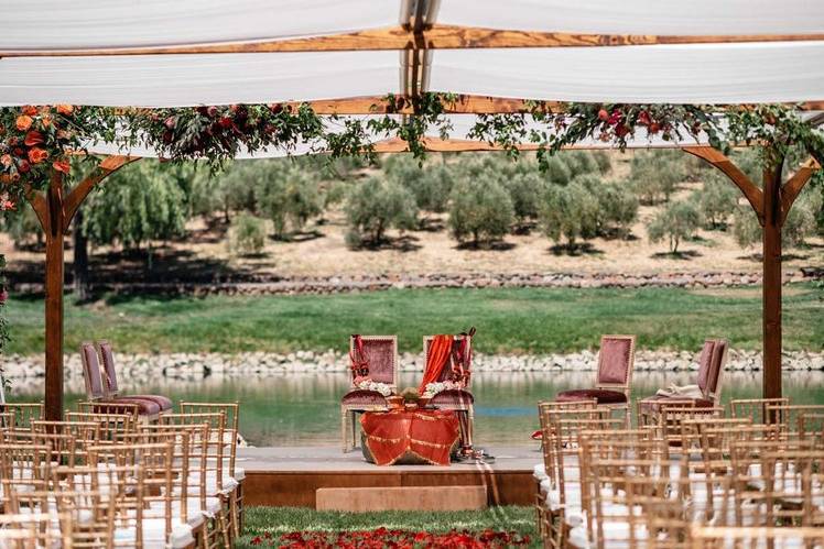 Extraordinary Weddings and Events