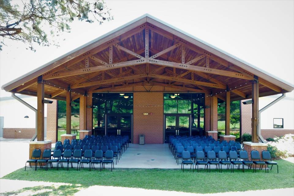 Outdoor Wedding Seating