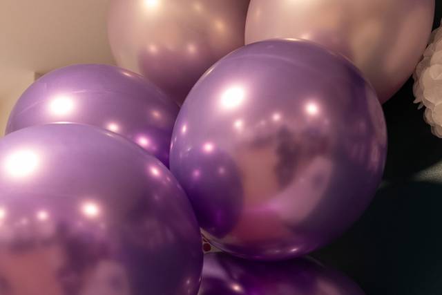 04 - Purple and peach balloons.jpeg