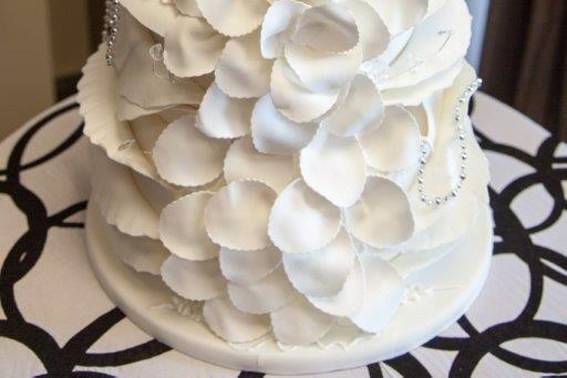White petal cake
