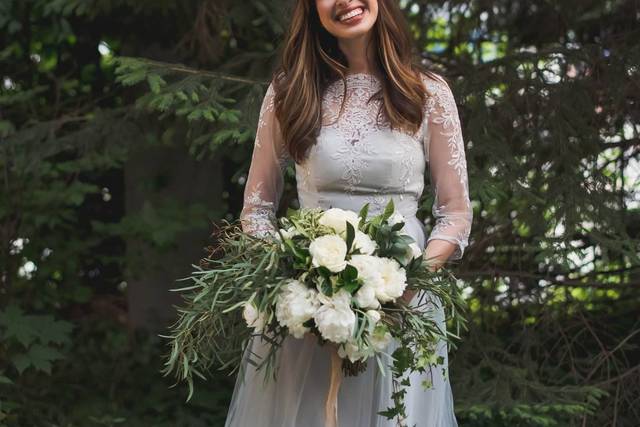 The bride holding her bouquet