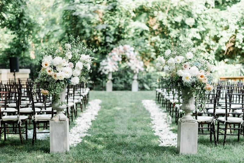 Outdoor Ceremony Laurel Hall