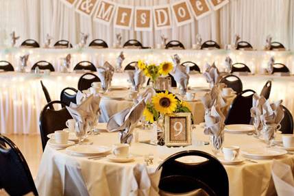 Table setup | Courtesy Gosia's Photograph