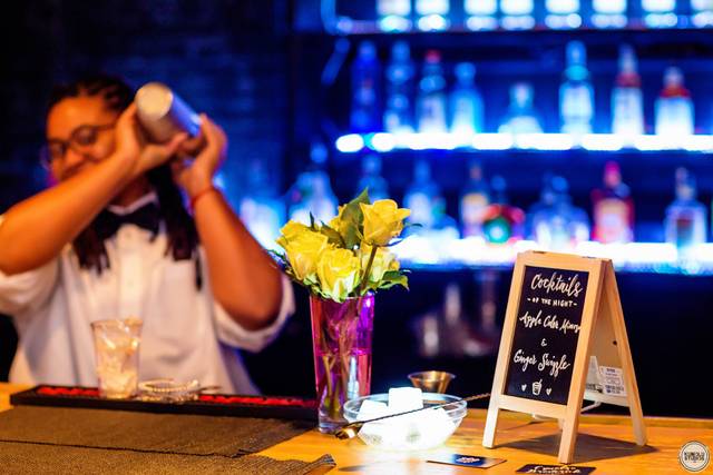 Bar services